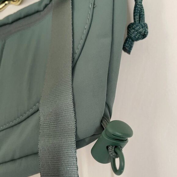 NEW North Face Never Stop Lumbar Pack Crossbody Bag NWT Duck Green Waist Fanny - Picture 6 of 11